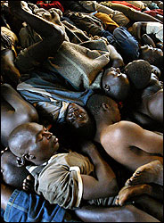 photo of prisoners in africa sleeping like sardines